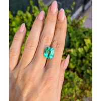 6.60 Ct. Emerald from Colombia Life Style