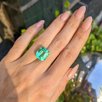 6.60 Ct. Emerald from Colombia Life Style