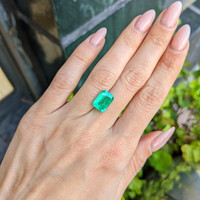 3.72 Ct. Emerald from Colombia Life Style