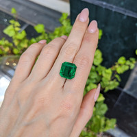 9.39 Ct. Emerald from Zambia Life Style