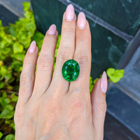 18.55 Ct. Emerald from Zambia Life Style