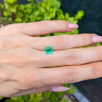 0.96 Ct. Emerald from Colombia Life Style
