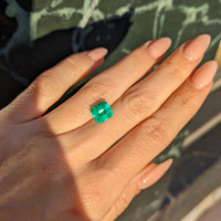 2.57 Ct. Emerald from Colombia Life Style