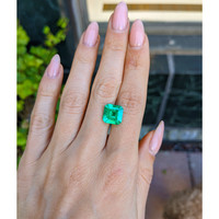 4.07 Ct. Emerald from Colombia Life Style
