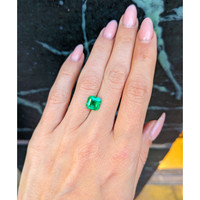 1.81 Ct. Emerald from Colombia Life Style