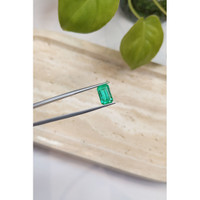 3.11 Ct. Emerald from Russia Life Style