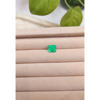 2.37 Ct. Emerald from Russia Life Style