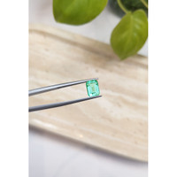 1.70 Ct. Emerald from Russia Life Style
