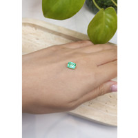 1.70 Ct. Emerald from Russia Life Style