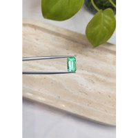 3.70 Ct. Emerald from Russia Life Style