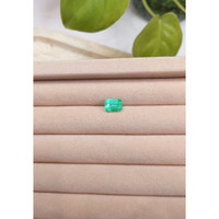 1.89 Ct. Emerald from Russia Life Style