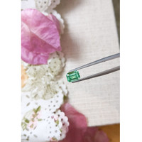 1.02 Ct. Emerald from Russia Life Style