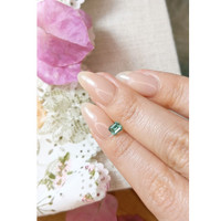 0.50 Ct. Emerald from Russia Life Style