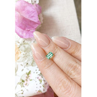 0.68 Ct. Emerald from Russia Life Style
