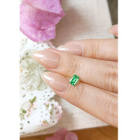 0.52 Ct. Emerald from Russia Life Style