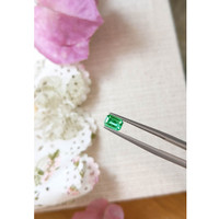 0.52 Ct. Emerald from Russia Life Style