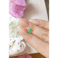 0.52 Ct. Emerald from Russia Life Style