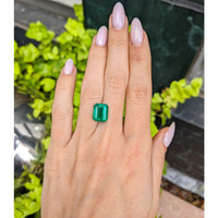 5.11 Ct. Emerald from Zambia Life Style