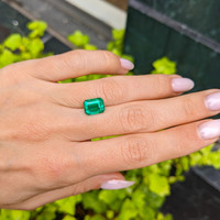 2.82 Ct. Emerald from Zambia Life Style