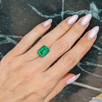 5.39 Ct. Emerald from Colombia Life Style
