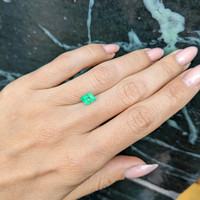 0.77 Ct. Emerald from Colombia Life Style