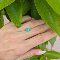 0.77 Ct. Emerald from Colombia Life Style