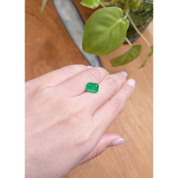 2.52 Ct. Emerald from Brazil Life Style