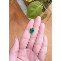 3.00 Ct. Emerald from Zambia Life Style