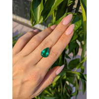 5.34 Ct. Emerald from Zambia Life Style