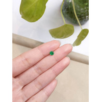 0.44 Ct. Emerald from Zambia Life Style