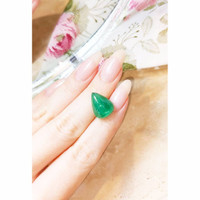 9.20 Ct. Cabochon Emerald from Zambia Life Style