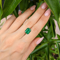 2.86 Ct. Emerald from Brazil Life Style