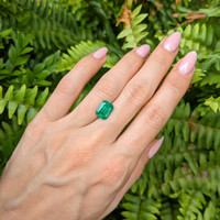2.53 Ct. Emerald from Zambia Life Style