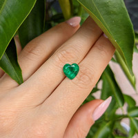 2.50 Ct. Emerald from Zambia Life Style