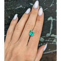 2.32 Ct. Emerald from Colombia Life Style
