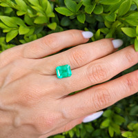 2.67 Ct. Emerald from Colombia Life Style