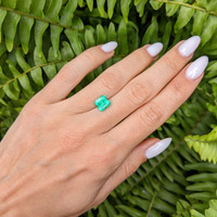1.73 Ct. Emerald from Colombia Life Style