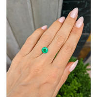 1.18 Ct. Emerald from Colombia Life Style