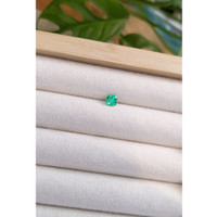 0.52 Ct. Emerald from Russia Life Style