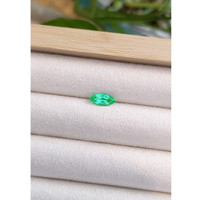 0.80 Ct. Emerald from Russia Life Style