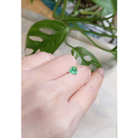 0.89 Ct. Emerald from Russia Life Style