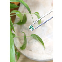 0.52 Ct. Emerald from Russia Life Style