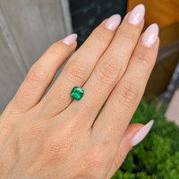 1.00 Ct. Emerald from Colombia Life Style