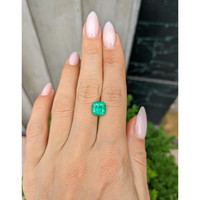 2.25 Ct. Emerald from Colombia Life Style