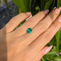 0.95 Ct. Emerald from Colombia Life Style