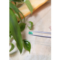 0.56 Ct. Emerald from Russia Life Style