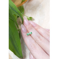 0.72 Ct. Emerald from Russia Life Style