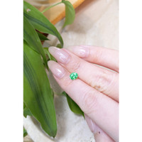 0.82 Ct. Emerald from Russia Life Style