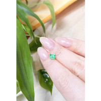 0.87 Ct. Emerald from Russia Life Style