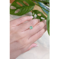 0.90 Ct. Emerald from Russia Life Style